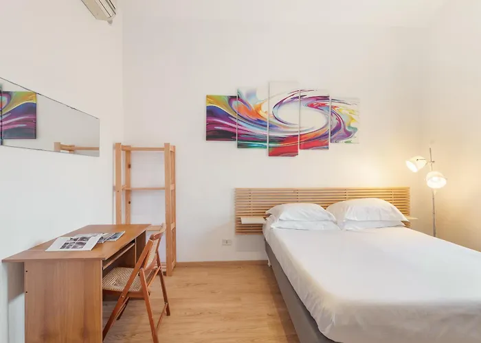 Termini Station Lightsome 3br דירה *