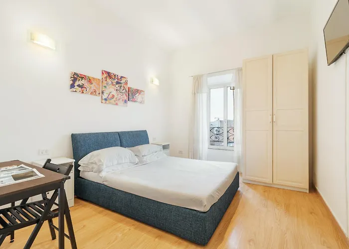 דירה Termini Station Lightsome 3br