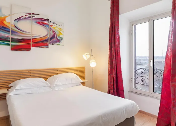 דירה Termini Station Lightsome 3br *
