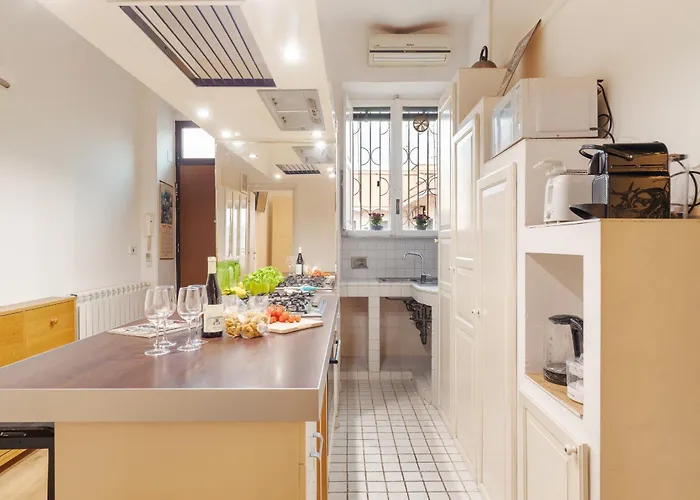 דירה Termini Station Lightsome 3br