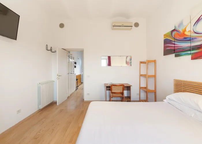 Termini Station Lightsome 3br